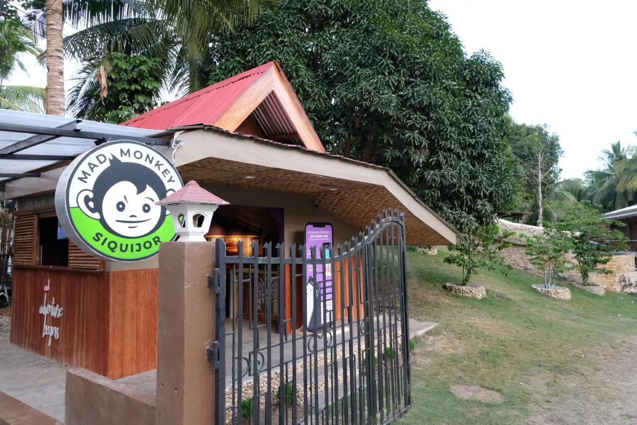 Mad Monkey Siquijor Hostel Luaran gambar